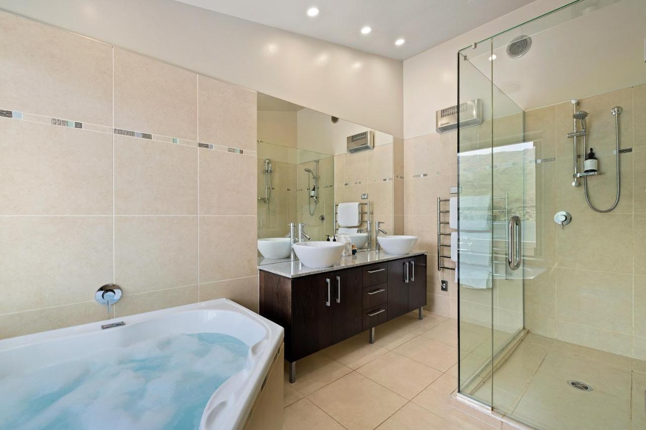 Luxury Lakeview Vista Apartment Wanaka Esterno foto