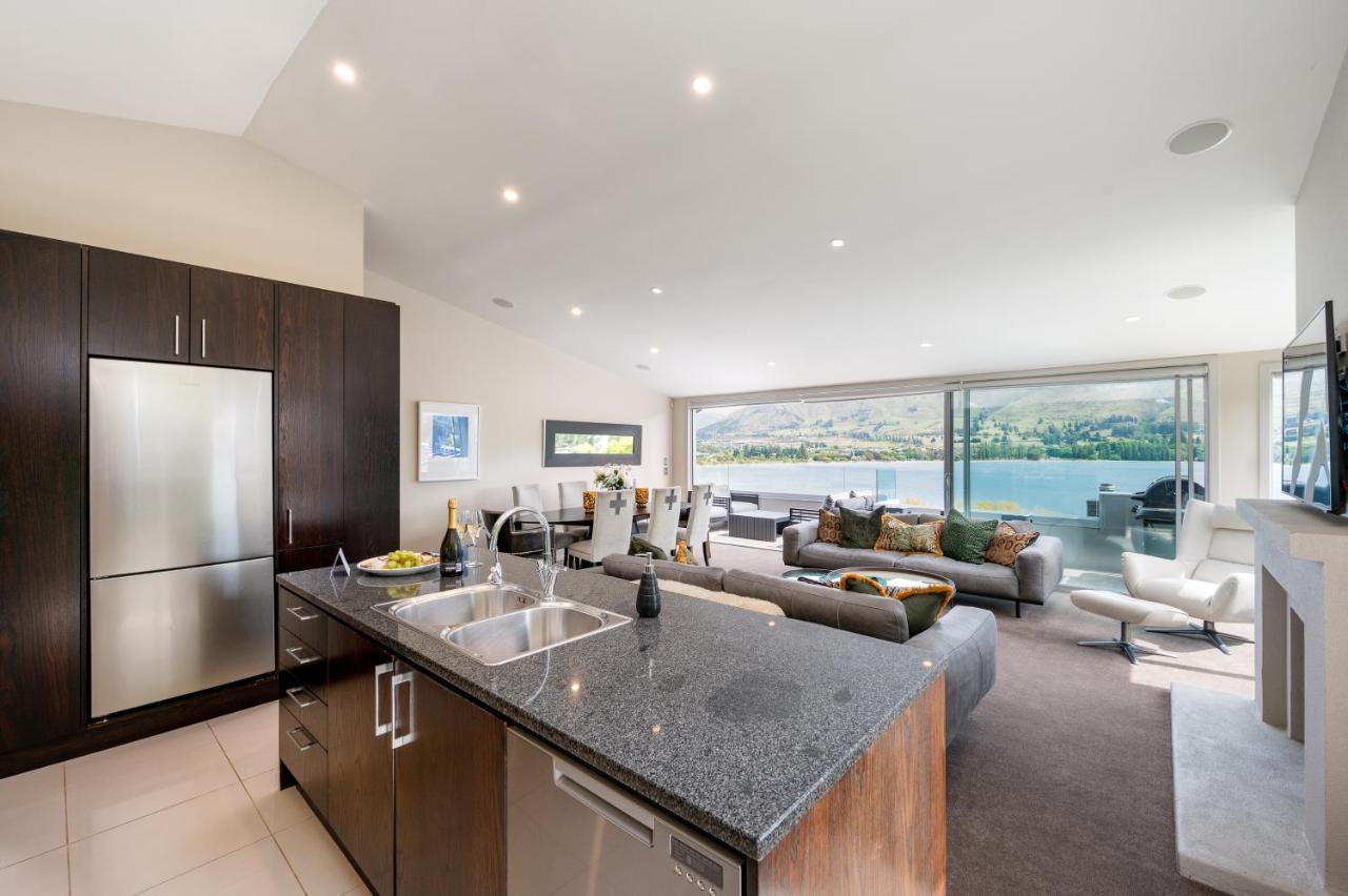 Luxury Lakeview Vista Apartment Wanaka Esterno foto